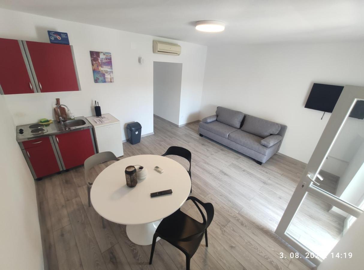 Aqua Apartments أوميس المظهر الخارجي الصورة