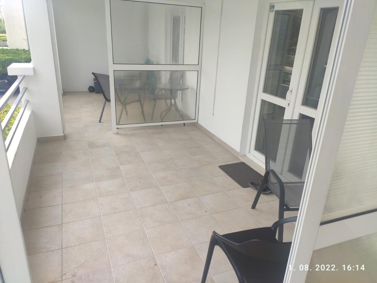 Aqua Apartments أوميس المظهر الخارجي الصورة