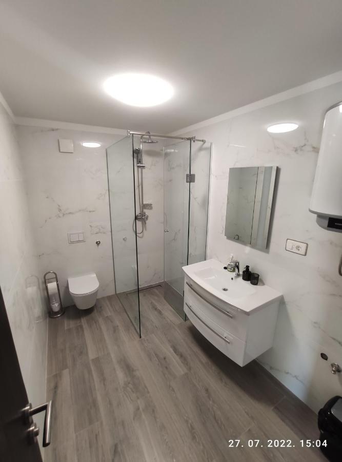 Aqua Apartments أوميس المظهر الخارجي الصورة