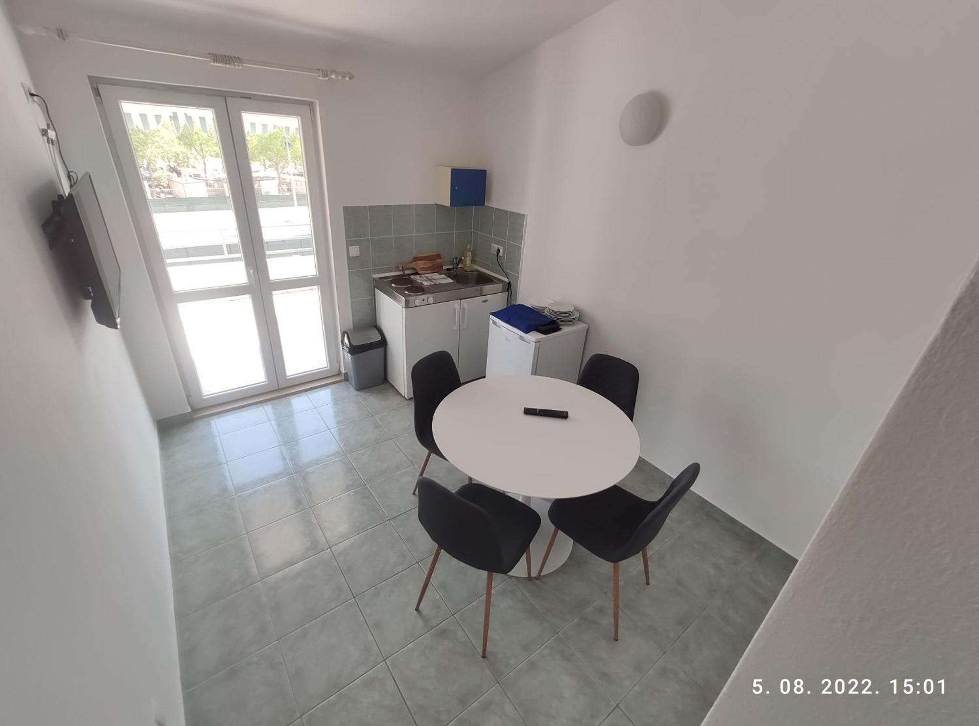 Aqua Apartments أوميس الغرفة الصورة